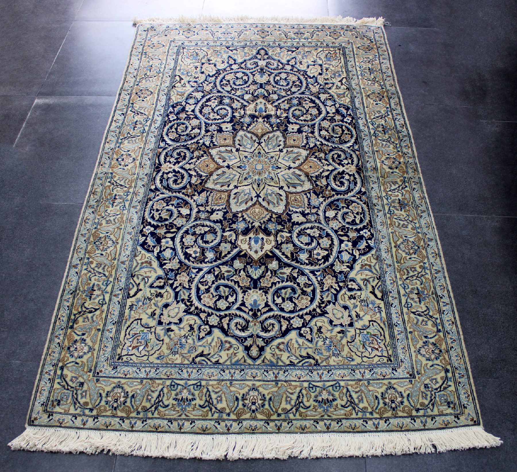 IMG_3697-1 197x115 نايين نُهلا - Image 1