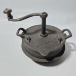 محمصة قهوة يدوية قديمة (Grille-café)