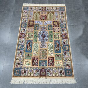 236x150cm أصفهان تكخفت نقشة الثُريا ممضية بكائي